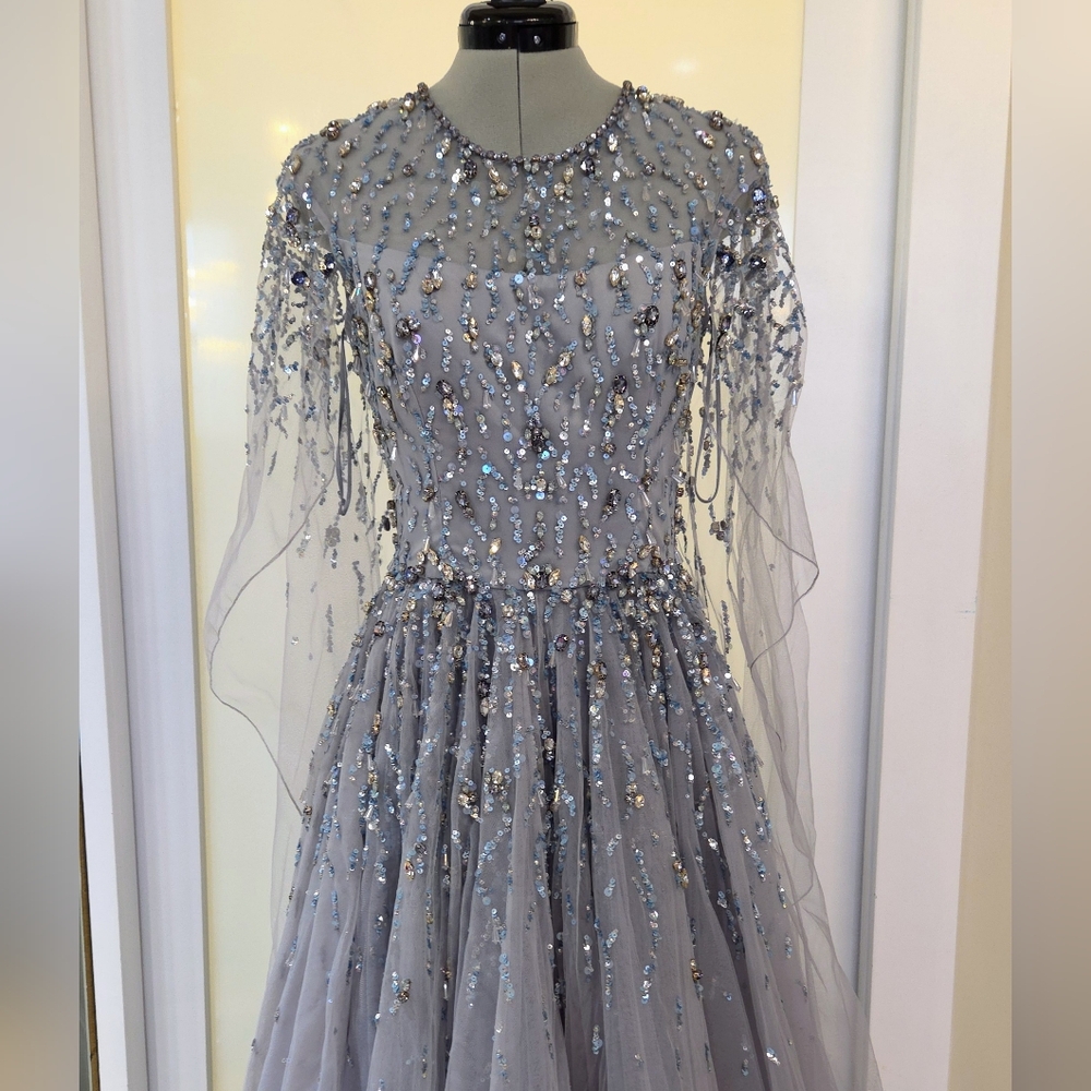 Jenny Packham Pandora Embellished Cape Dress, Gown, Blue Size 6  NWT, MSRP $5200 - Picture 6 of 16